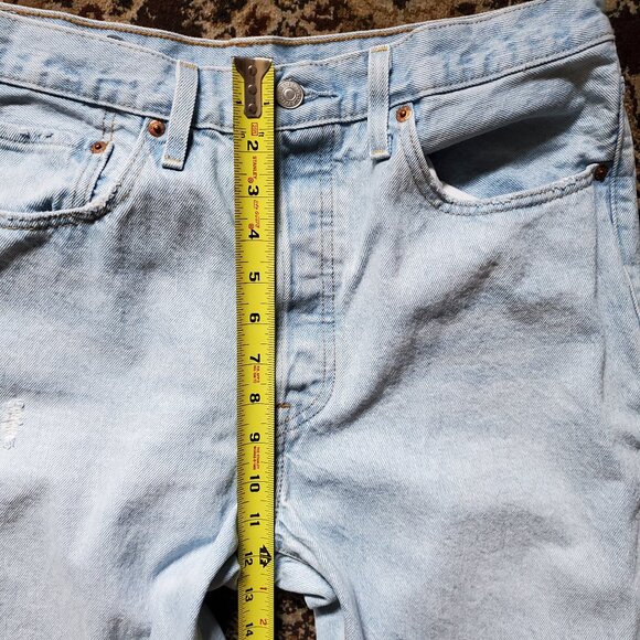 Levi’s 501 Light Wash Button Fly Skinny Distressed High Rise Jeans Size 31x30 - Picture 16 of 16